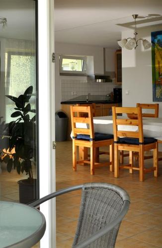 ห้องครัว, Peter Hart Wohnen auf Zeit - mit Komfort in ฟิลเดอร์ชตัดท์