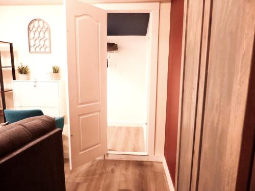 Serene Studio Retreat with Yard Serene Studio Retreat with Yard