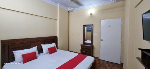 One Bedroom studio apartment with kitchen — other in 18 block, Karachi, 75290, Pakistan