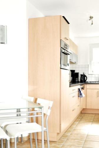 ห้องครัว, Peter Hart Wohnen auf Zeit - mit Komfort in ฟิลเดอร์ชตัดท์