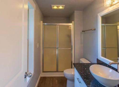 PA Sea View Deck House - image 7