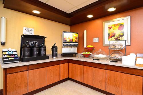 Fairfield Inn & Suites - Boone - image 13