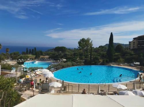 Appartement saint Raphael - cap esterel- 5 couchages- parking couvert in Saint-Raphael