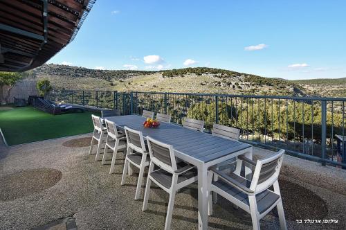 Kert, אחוזת נחל כזיב in Maalot Tarshiha