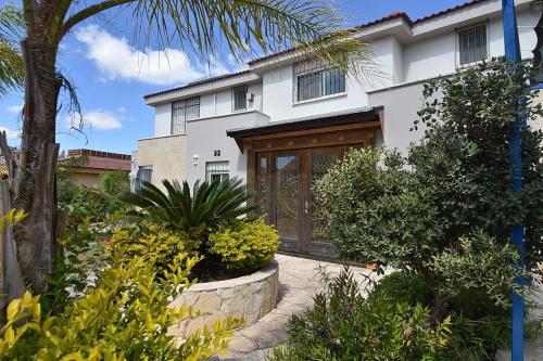 אחוזת נחל כזיב in Maalot Tarshiha