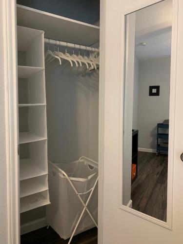 South Austin Cottage with Fiber Internet South Austin Cottage with Fiber Internet