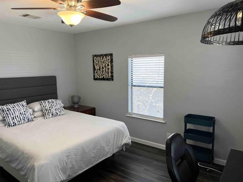 South Austin Cottage with Fiber Internet South Austin Cottage with Fiber Internet