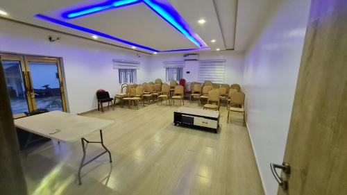 Immaculate Hotels and Apartments