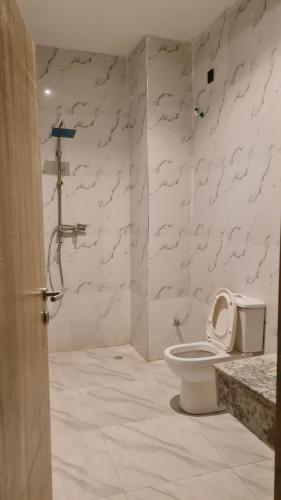 Immaculate Hotels and Apartments