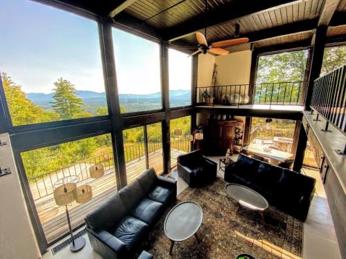 RLL Breathtaking views and grand unique style in Jefferson (NH)