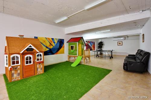 אחוזת נחל כזיב in Maalot Tarshiha