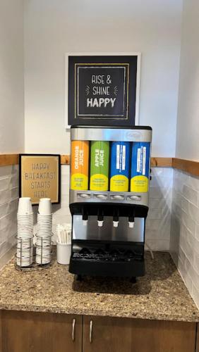 Hampton Inn Montrose - image 12