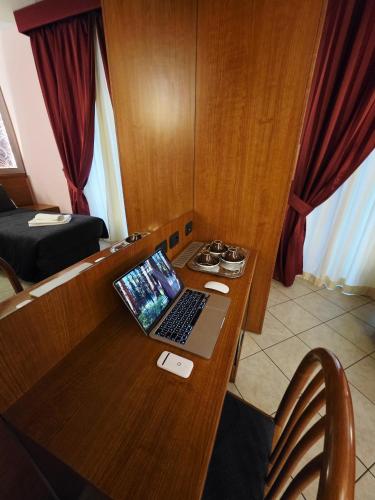 Ad Hoc Domus - image 10