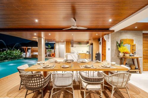 Wayan House with Hotspring Pool in Los Banos