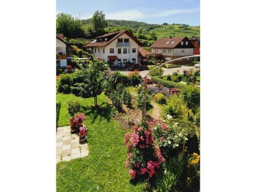 im Baumgarten Comfortable holiday residence in Oberbergen, Deutschland