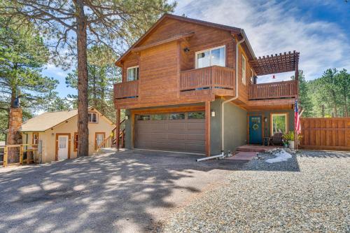 Woodland Park Apartment Forest Views and Deck! in Woodland Park, USA