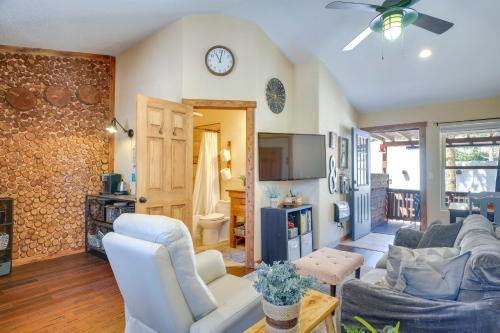 Woodland Park Apartment Forest Views and Deck! in Woodland Park, USA