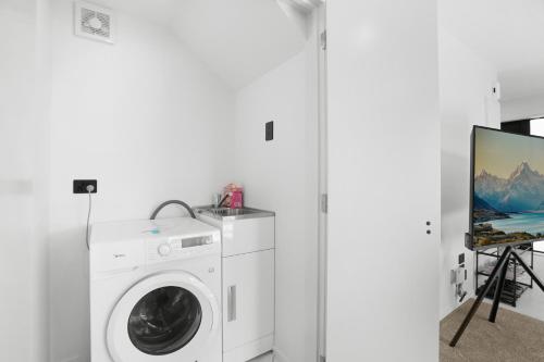 Mallside Retreat close to city in أدينغتون