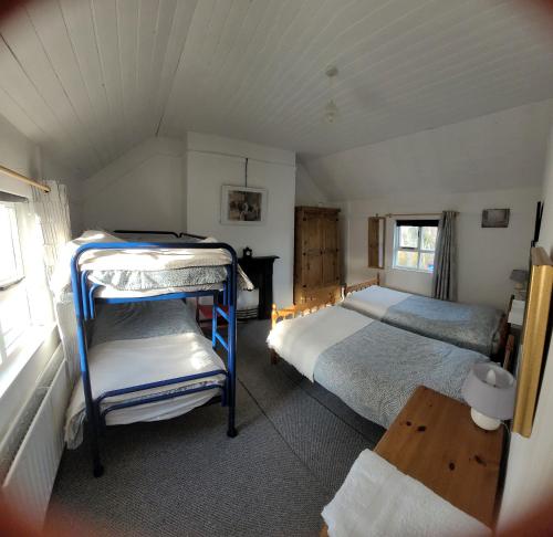 Quarvue Farmhouse, Unique house with views of Mournes and Cooleys in Dundalk