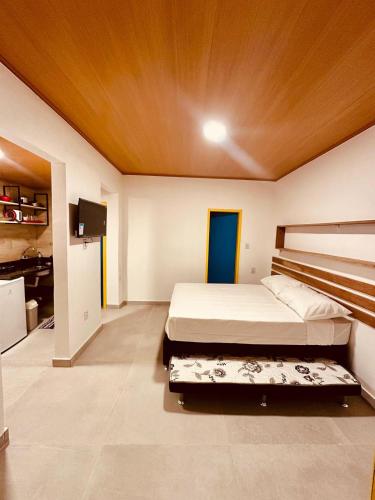 Quadruple Room image 5