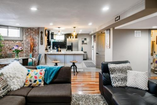 Designer Apartment in a Historic 1901 Downtown Area Mansion in Capitol Hill