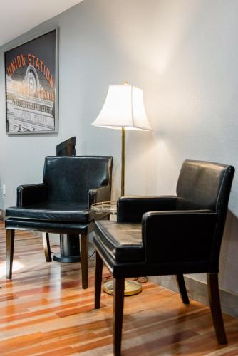 Designer Apartment in a Historic 1901 Downtown Area Mansion in Capitol Hill