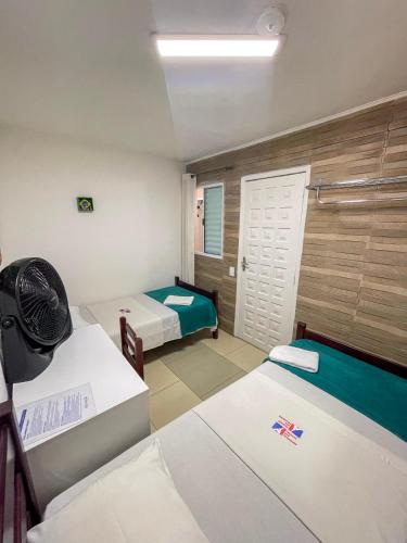 Double Room with Shared Bathroom image 6