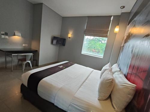 Superior Double or Twin Room image 7