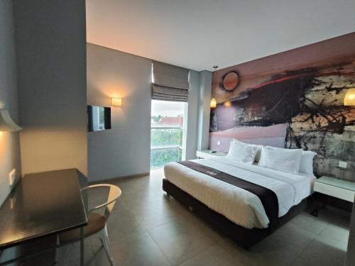 Superior Double or Twin Room image 6