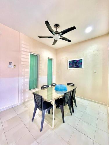 Anis Homestay 5 bedrooms 5 bathrooms in 亞羅士打