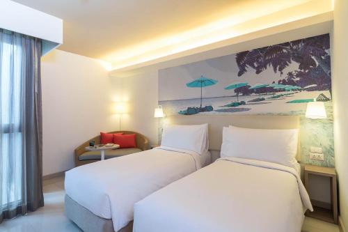 room detail thumbnail 1