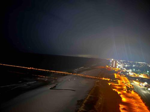 Luxury 2BR 2BA Corner Unit with epic Ocean Front views