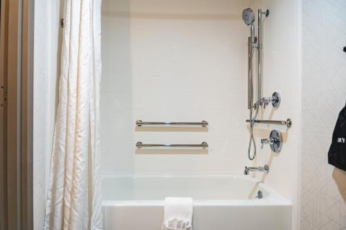 Holiday Inn Express Frazer - Malvern an IHG Hotel - image 31
