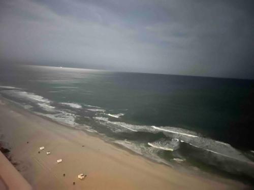 3BR 3BA Corner-Unit with 2 Ocean Front Master Suites