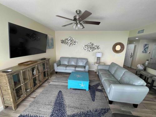 3BR 3BA Corner-Unit with 2 Ocean Front Master Suites