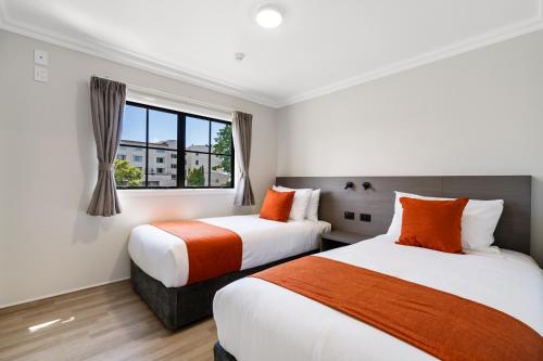 Two-Bedroom Suite image 2