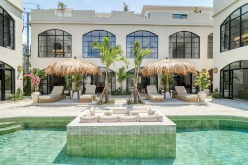 Coco Resident Living 1BR Luxurious Apartment A6