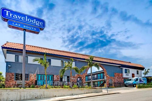 Exterior view, Travelodge by Wyndham LAX in Los Angeles (CA)
