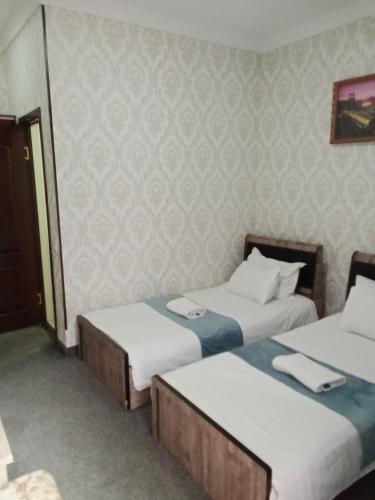 GLOBUS Avenue hotel – Toshkent, NY