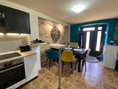 Apartments Peki Radovici in Milovici