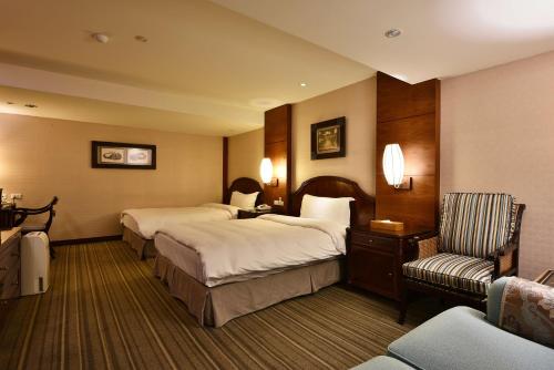 room detail thumbnail 1