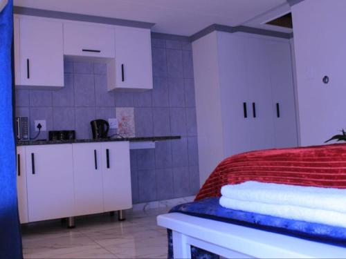 Newcastle Thully Guest House in Newcastle