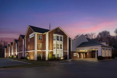 Homewood Suites Nashville Airport in Nashville, USA