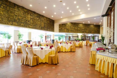 Restaurant, Do Son Resort in Do Son Beach