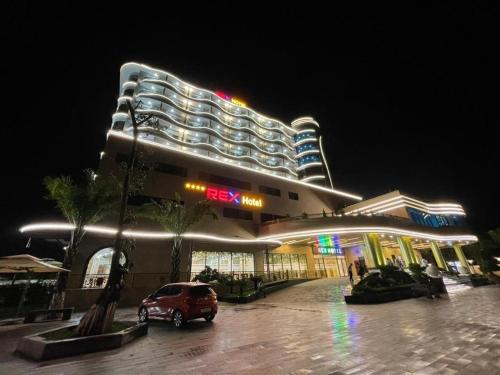 . Rex Hotel - by BAY LUXURY