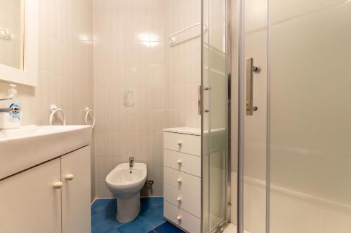 Apartment image 8