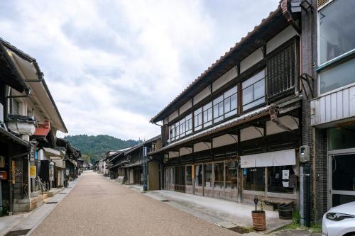 Nunome ya - Private 2nd-floor in a local house in Japanese Alps - 3 bedrooms, 1 living room, 1 private toilet, shared kitchen and bathroom