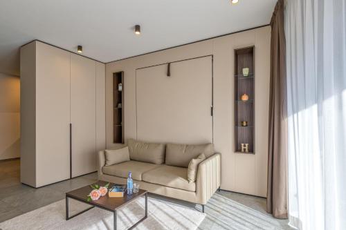 ICON H Lugano - Luxury Suites & Apartments Room Type - Studio with Balcony 10
