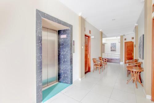 บริการและสิ่งอำนวยความสะดวก, คอลเลกชัน O จากลัน มาลิโอโบโร ใกล้ เลมปูยังกัน สเตชั่น ชื่อเดิม โฮเทล วาลา (Collection O Jalan Malioboro Near Lempuyangan Station Formerly Hotel Vala) in ยอร์กยาการ์ตา