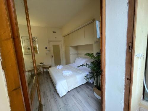 Charming Studio next to the Duomo - image 3